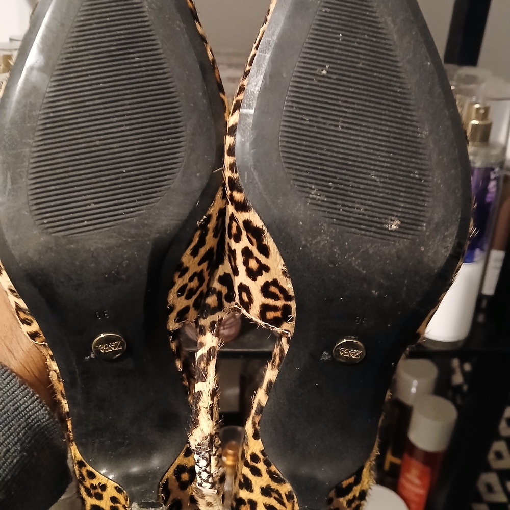 Kitten heel sling backs - Picture 3 of 6